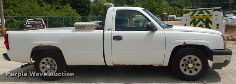 image for item JI9543 2005 Chevrolet Silverado 1500  pickup truck
