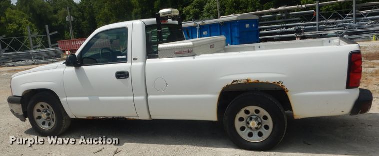 image for item JI9543 2005 Chevrolet Silverado 1500  pickup truck