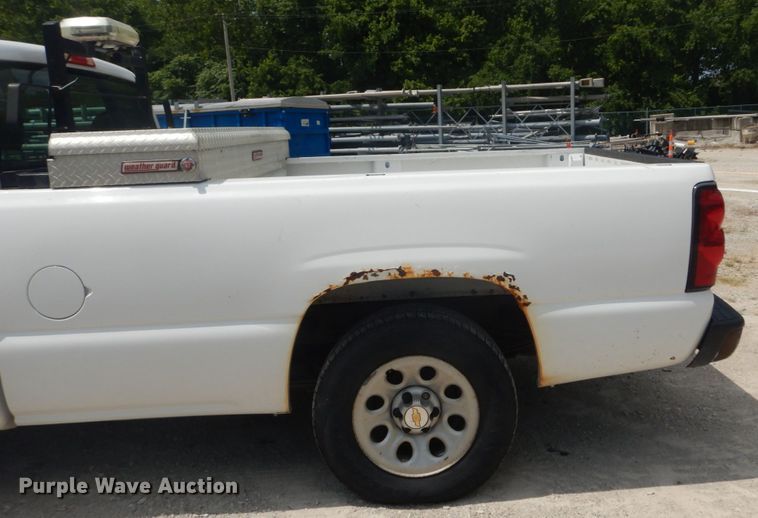 image for item JI9543 2005 Chevrolet Silverado 1500  pickup truck