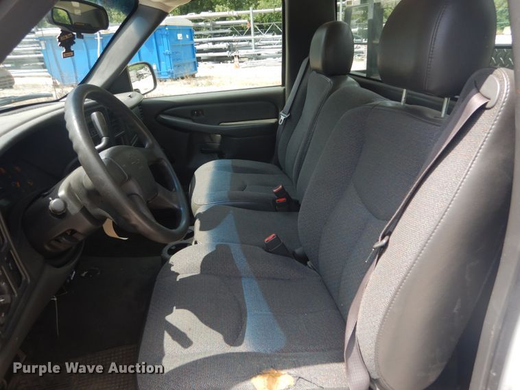 image for item JI9543 2005 Chevrolet Silverado 1500  pickup truck