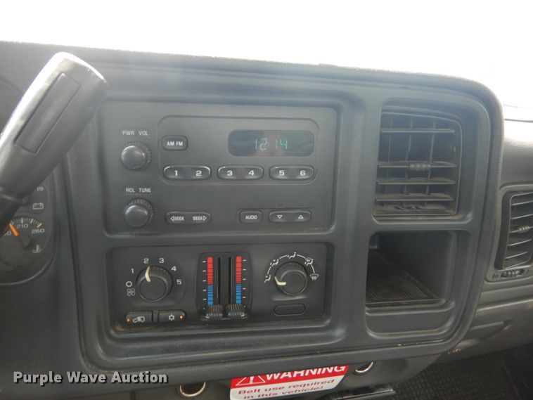 image for item JI9543 2005 Chevrolet Silverado 1500  pickup truck