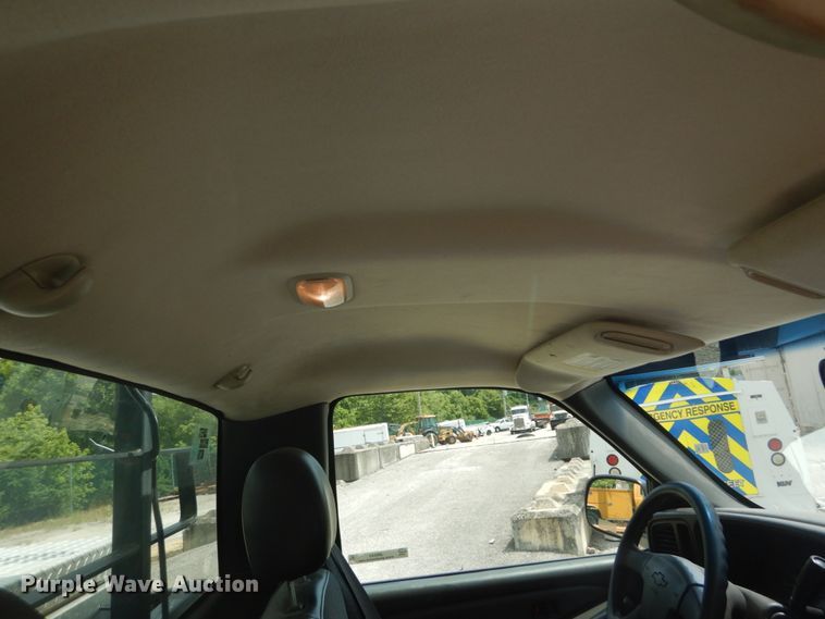 image for item JI9543 2005 Chevrolet Silverado 1500  pickup truck