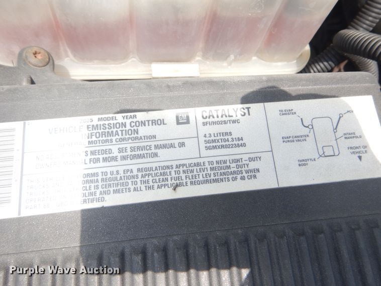 image for item JI9543 2005 Chevrolet Silverado 1500  pickup truck