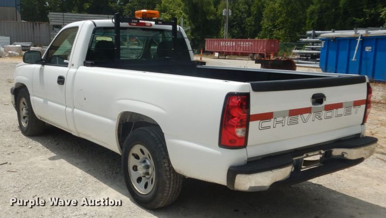 image for item JI9544 2005 Chevrolet Silverado 1500  pickup truck