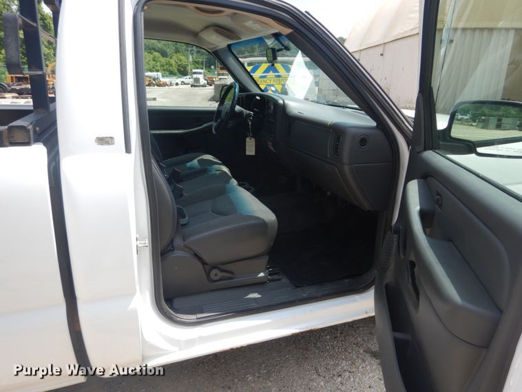 image for item JI9544 2005 Chevrolet Silverado 1500  pickup truck