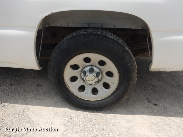 image for item JI9544 2005 Chevrolet Silverado 1500  pickup truck