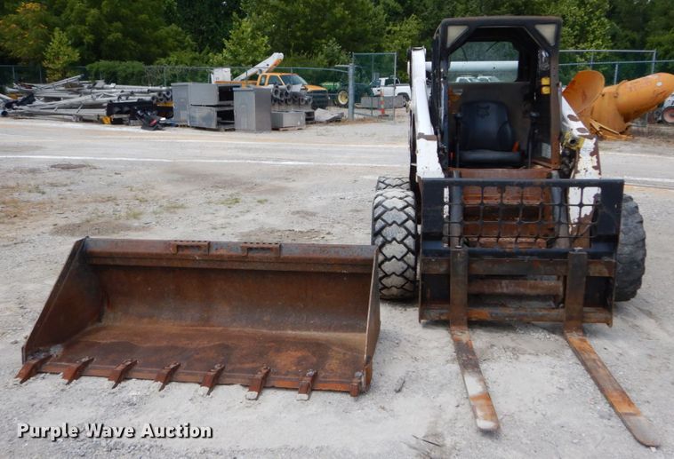 image for item JI9545 2009 Bobcat S300  skid steer loader