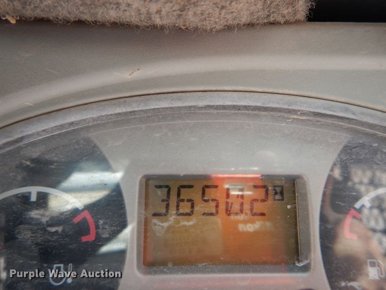 image for item JI9545 2009 Bobcat S300  skid steer loader