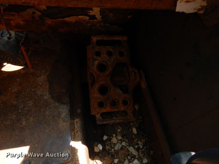 image for item JI9545 2009 Bobcat S300  skid steer loader