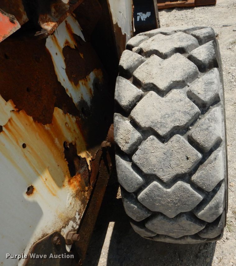 image for item JI9545 2009 Bobcat S300  skid steer loader