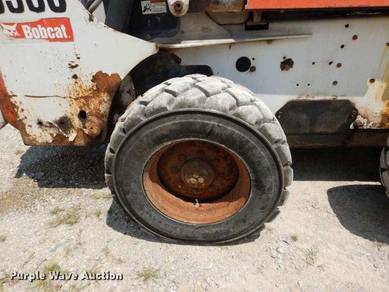 image for item JI9545 2009 Bobcat S300  skid steer loader