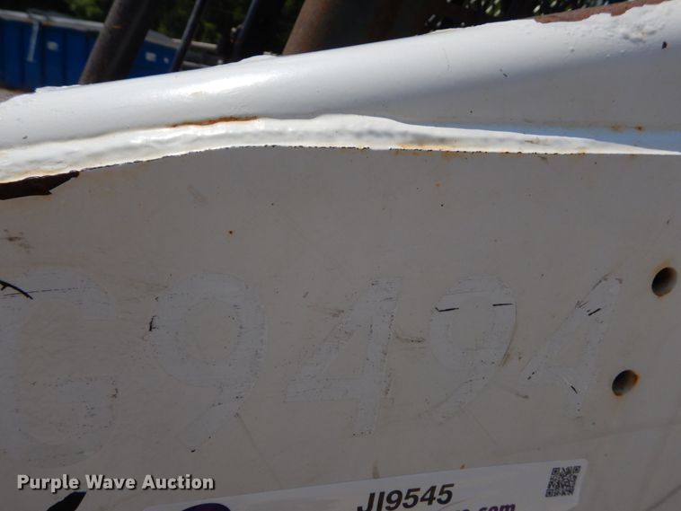 image for item JI9545 2009 Bobcat S300  skid steer loader