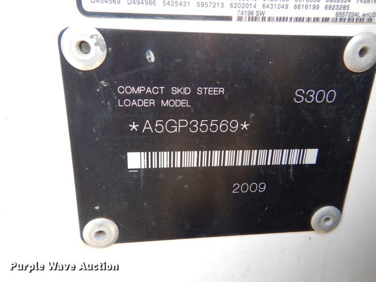 image for item JI9545 2009 Bobcat S300  skid steer loader