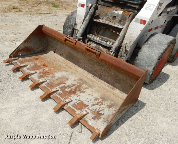 image for item JI9546 2009 Bobcat S300  skid steer loader