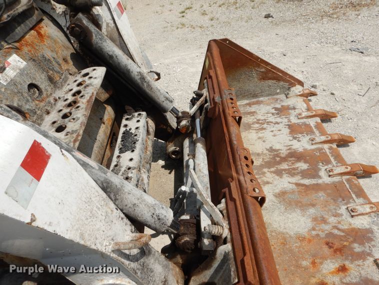 image for item JI9546 2009 Bobcat S300  skid steer loader