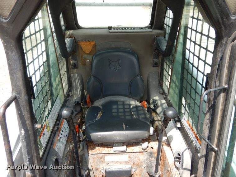 image for item JI9546 2009 Bobcat S300  skid steer loader