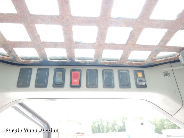 image for item JI9546 2009 Bobcat S300  skid steer loader