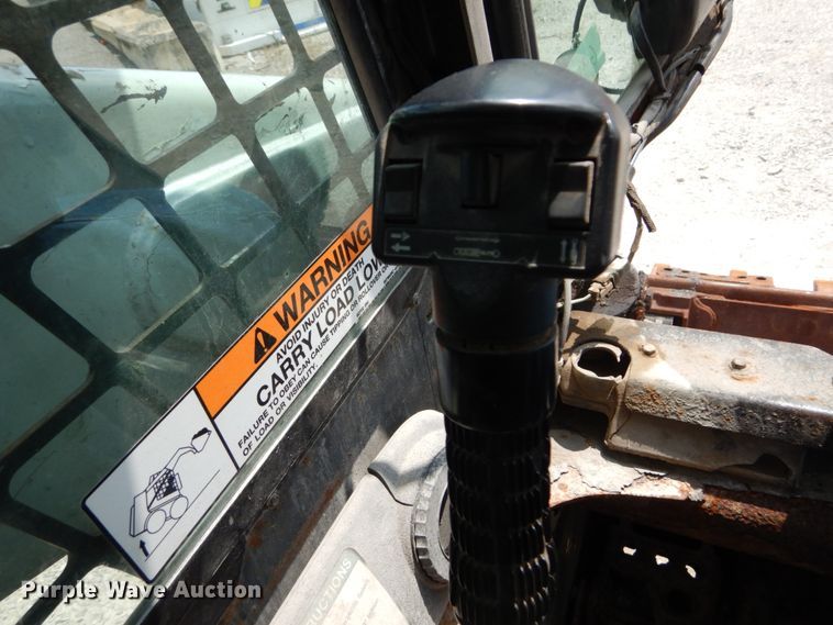 image for item JI9546 2009 Bobcat S300  skid steer loader