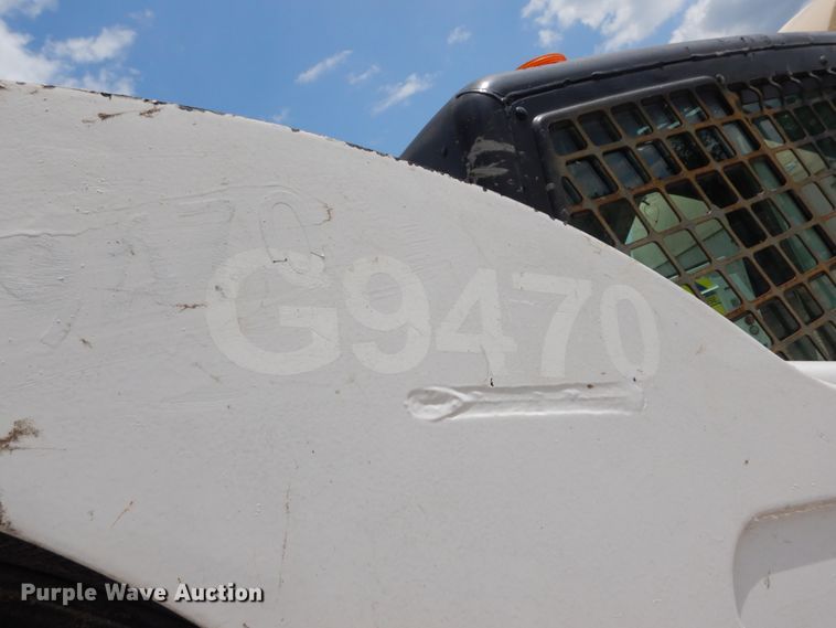 image for item JI9546 2009 Bobcat S300  skid steer loader