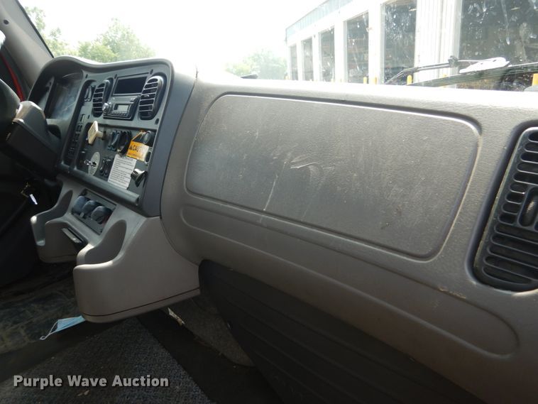 image for item JI9576 2015 Freightliner M2 106  refuse truck