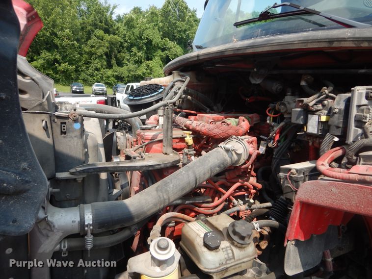 image for item JI9576 2015 Freightliner M2 106  refuse truck