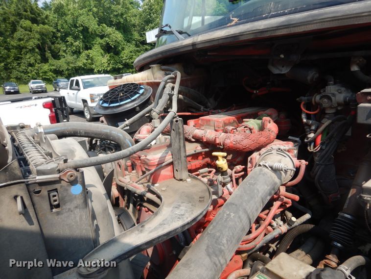 image for item JI9576 2015 Freightliner M2 106  refuse truck