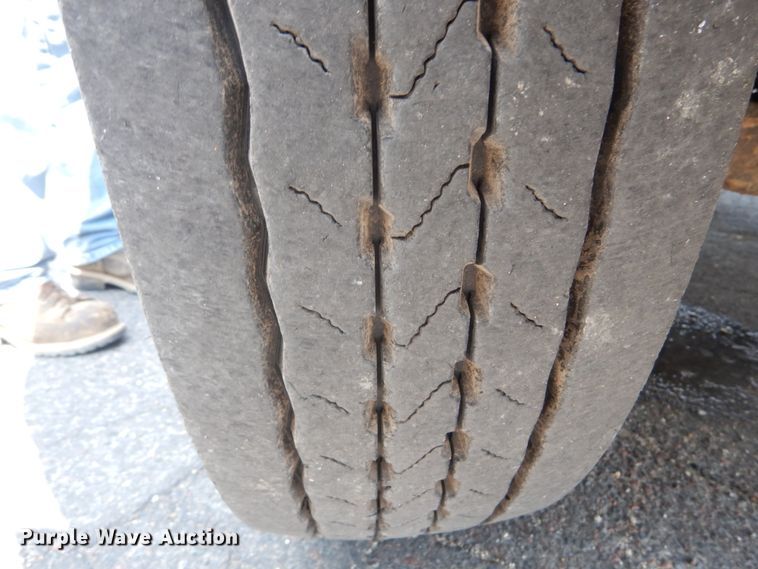 image for item JI9576 2015 Freightliner M2 106  refuse truck