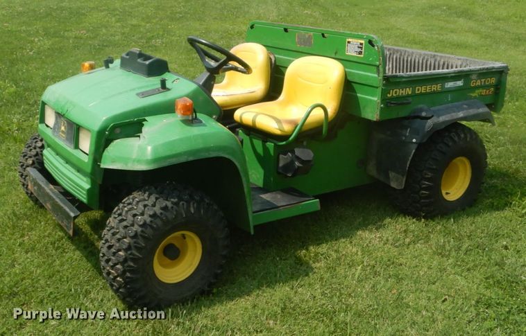 image for item JI9590 1997 John Deere Gator  utility vehicle