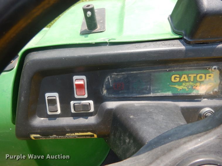 image for item JI9590 1997 John Deere Gator  utility vehicle