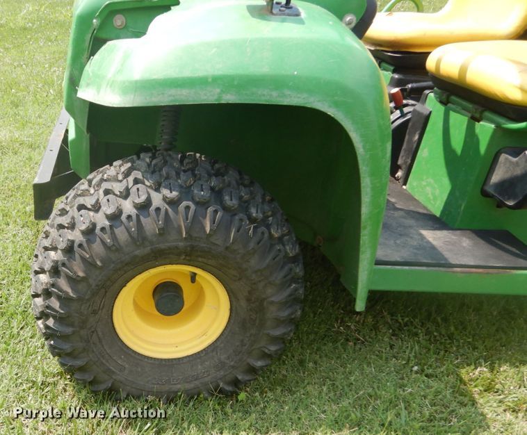 image for item JI9590 1997 John Deere Gator  utility vehicle