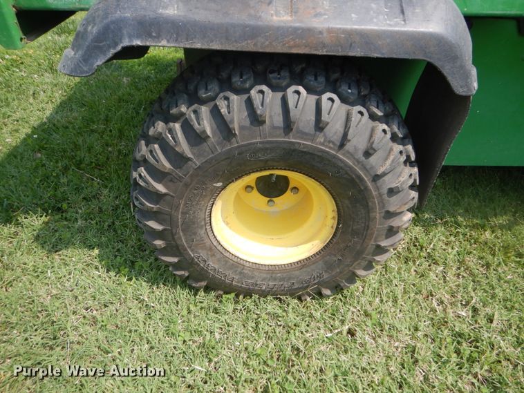 image for item JI9590 1997 John Deere Gator  utility vehicle