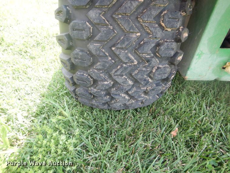 image for item JI9590 1997 John Deere Gator  utility vehicle