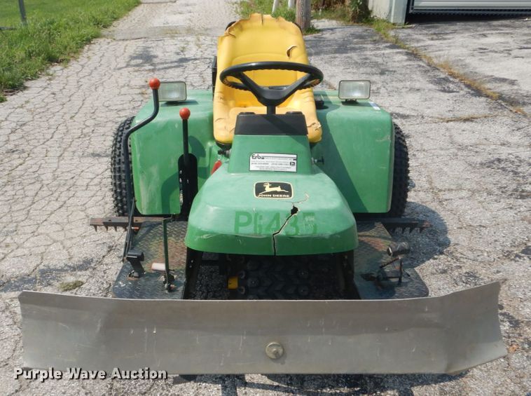 image for item JI9591 John Deere 1200A  bunker rake