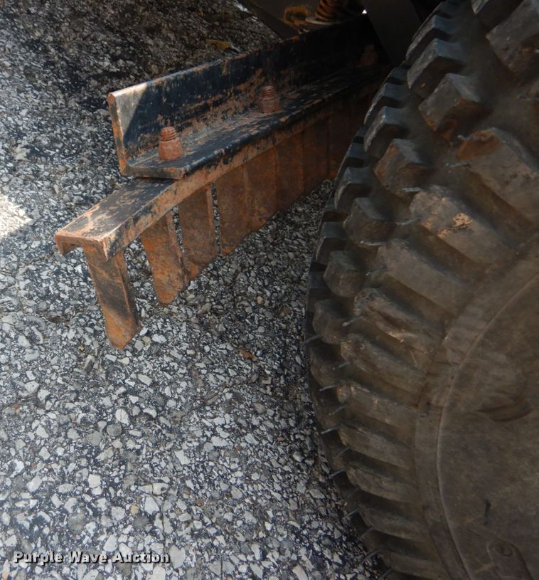 image for item JI9591 John Deere 1200A  bunker rake