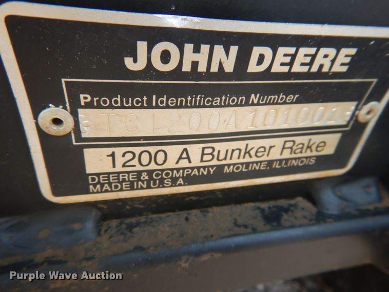 image for item JI9591 John Deere 1200A  bunker rake