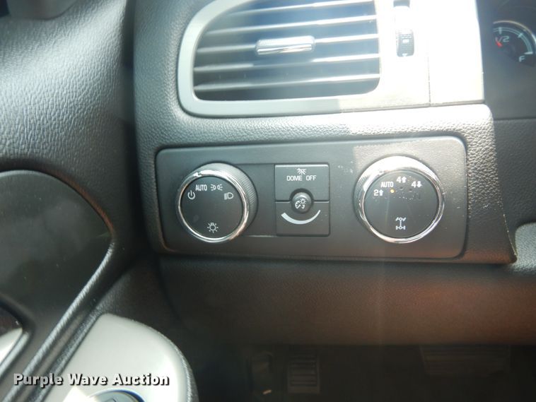 image for item JI9642 2010 Chevrolet Tahoe  SUV