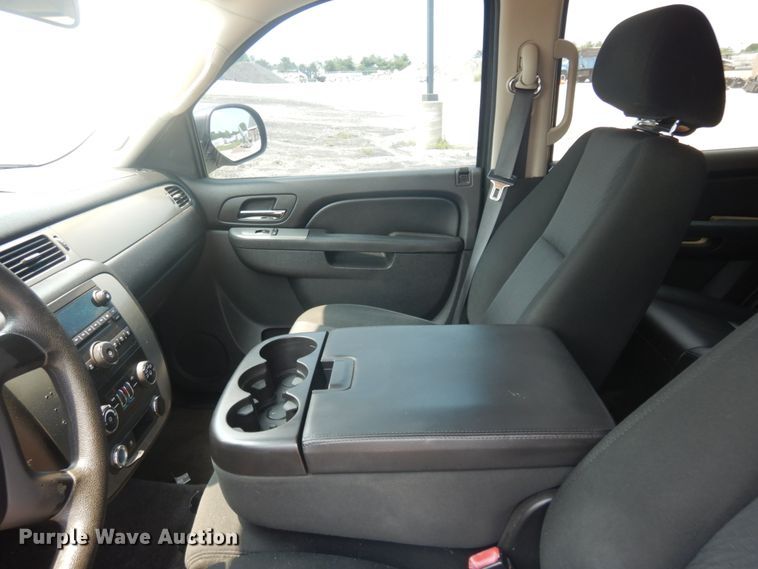 image for item JI9642 2010 Chevrolet Tahoe  SUV