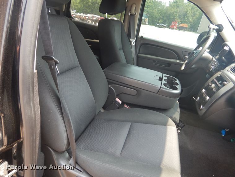 image for item JI9642 2010 Chevrolet Tahoe  SUV