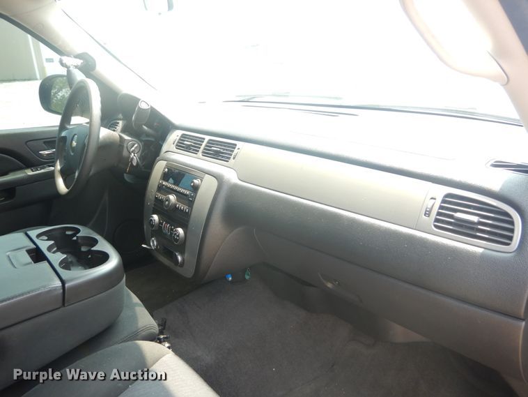 image for item JI9642 2010 Chevrolet Tahoe  SUV