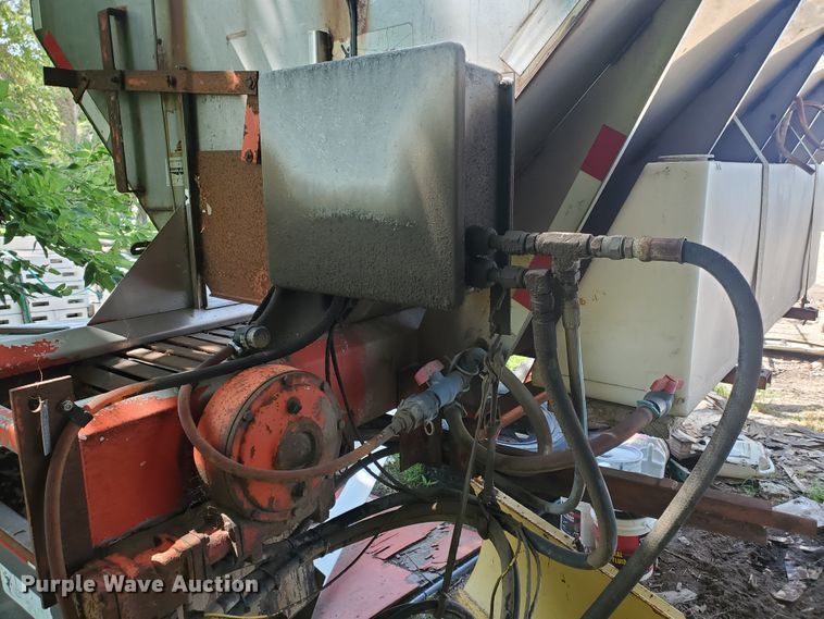 image for item JM9622 Swenson  stainless steel spreader