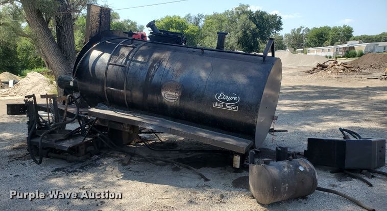 image for item JM9623 Entyre Black Topper  oil distributor tank bed