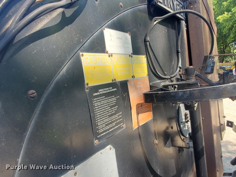 image for item JM9623 Entyre Black Topper  oil distributor tank bed