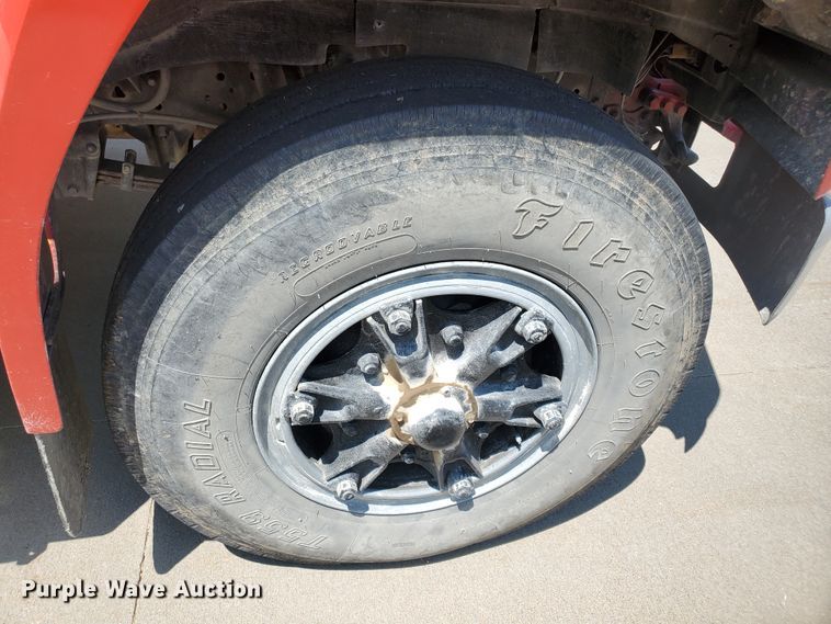 image for item JM9624 1984 Ford F800  water truck