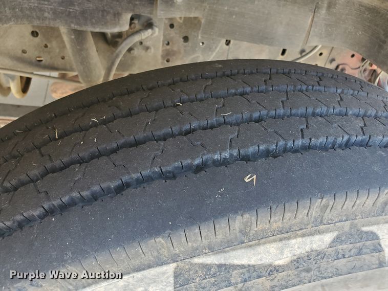 image for item JM9624 1984 Ford F800  water truck