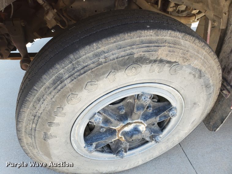 image for item JM9624 1984 Ford F800  water truck