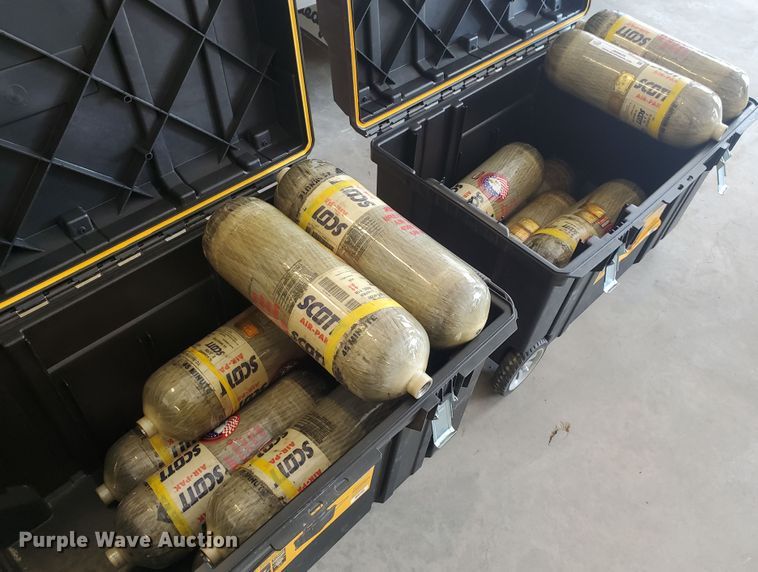 image for item JM9626 (14) Scott SCBA bottles