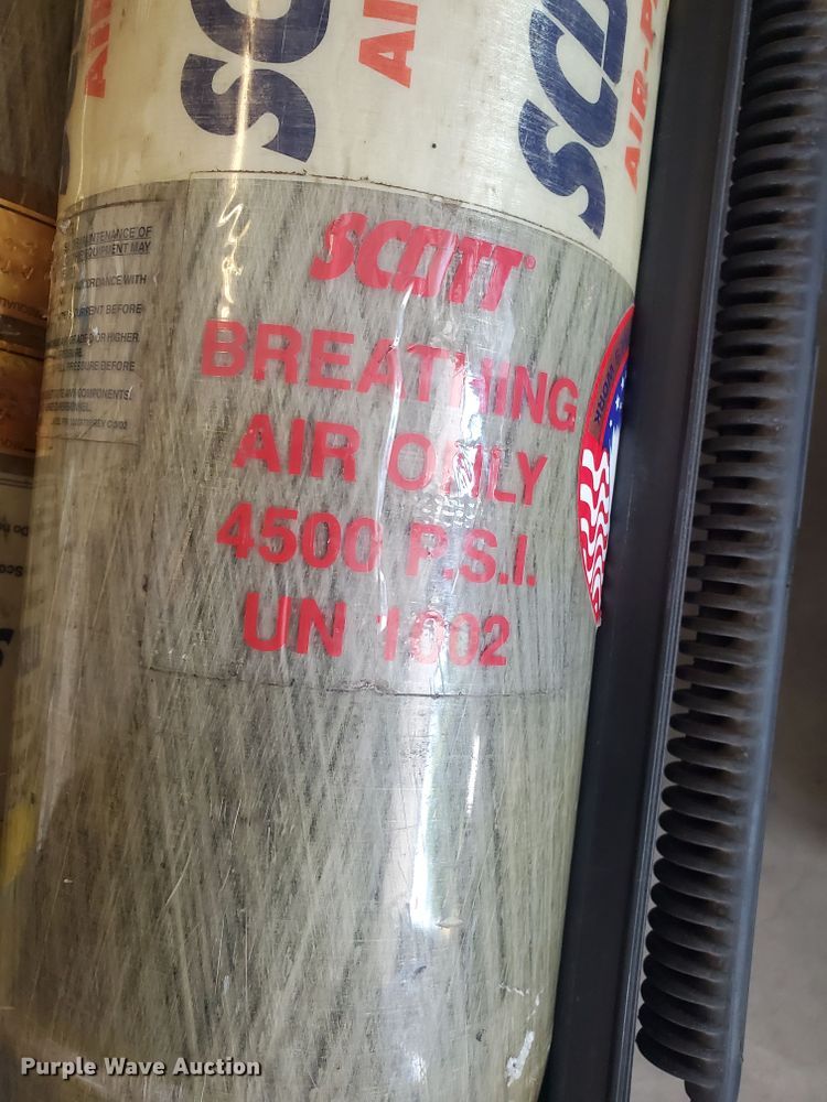 image for item JM9626 (14) Scott SCBA bottles