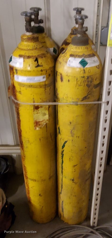 image for item JM9627 Four bottle cascade air system