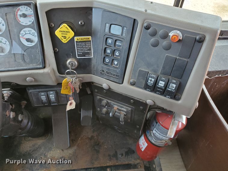 image for item JM9676 2015 International IC-RE  coach bus