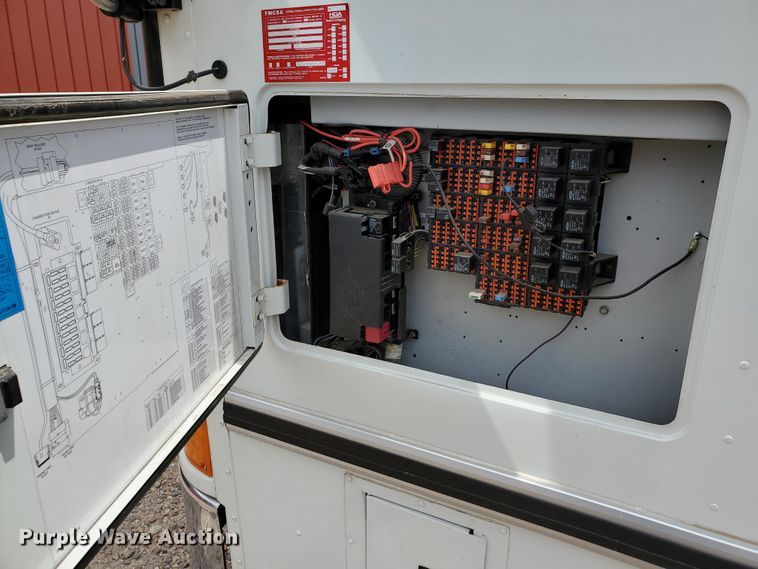 image for item JM9676 2015 International IC-RE  coach bus